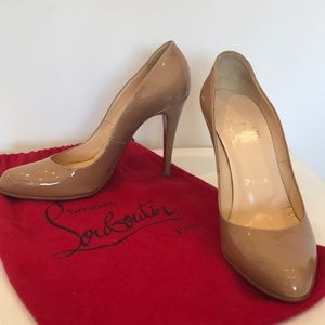Christian Louboutin Nude Patent Leather Pump 👠